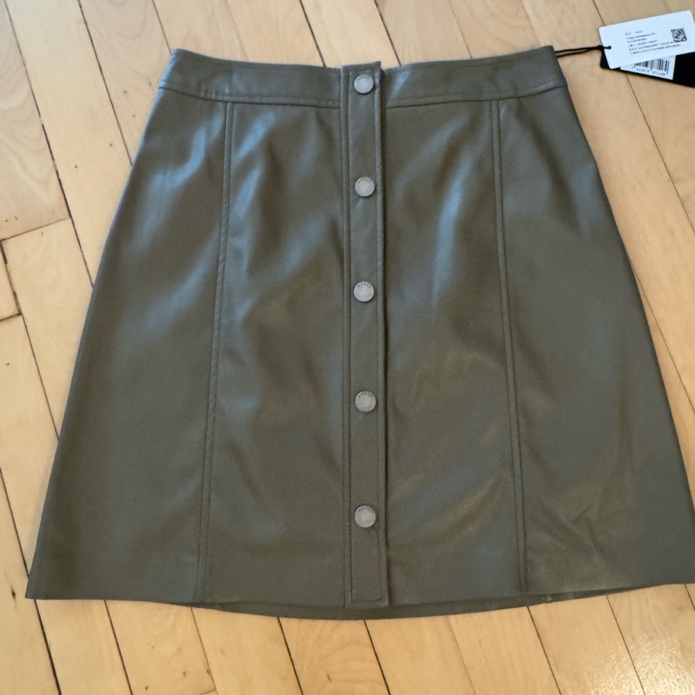 Brand New with tags Guess Khaki Button-Down faux leather skirt